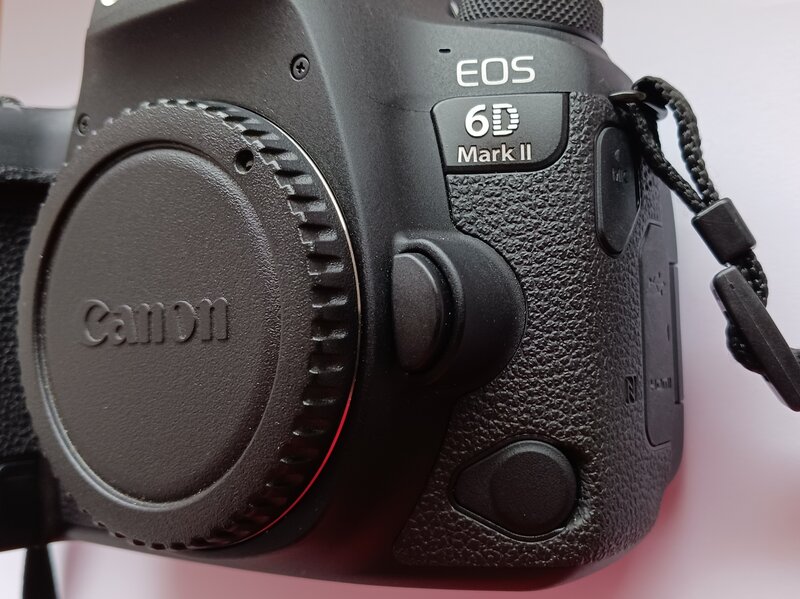 Canon 6D Mark II